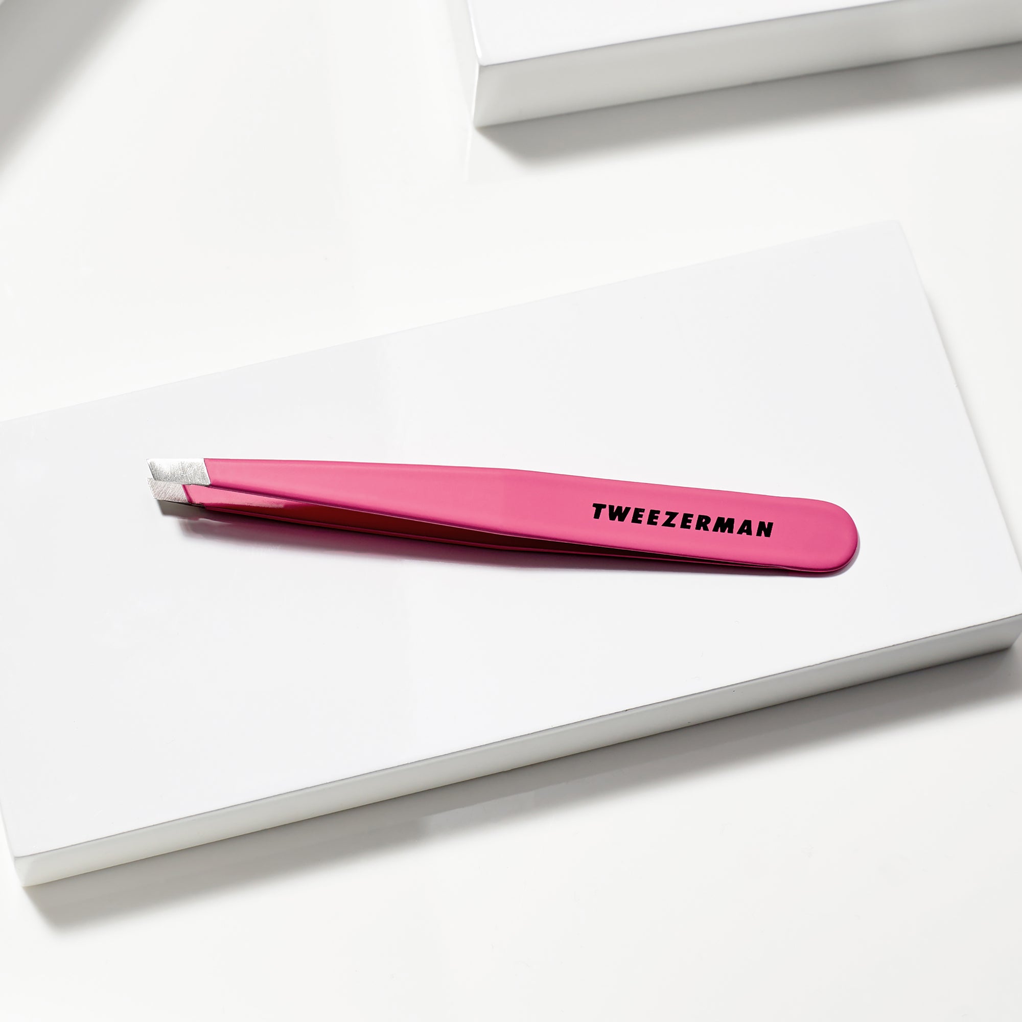 1230-PR | Slant Tweezer Pretty In Pink