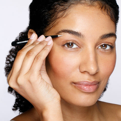 Model using Midnight Sky Black Point Tweezer