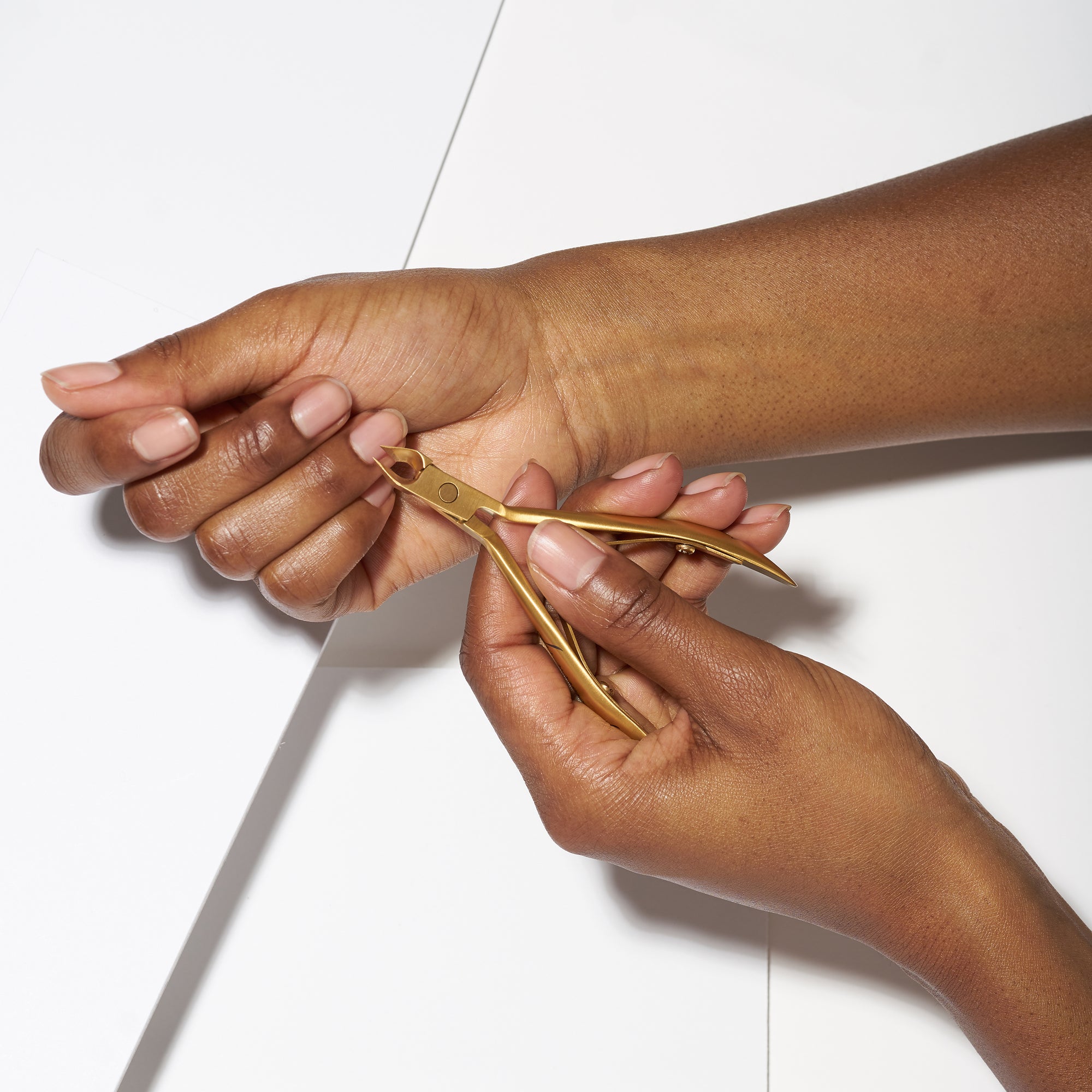 Model using Ultra Precision Cuticle Nipper