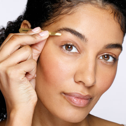 Model using Mini Ultra Precision Slant Tweezer