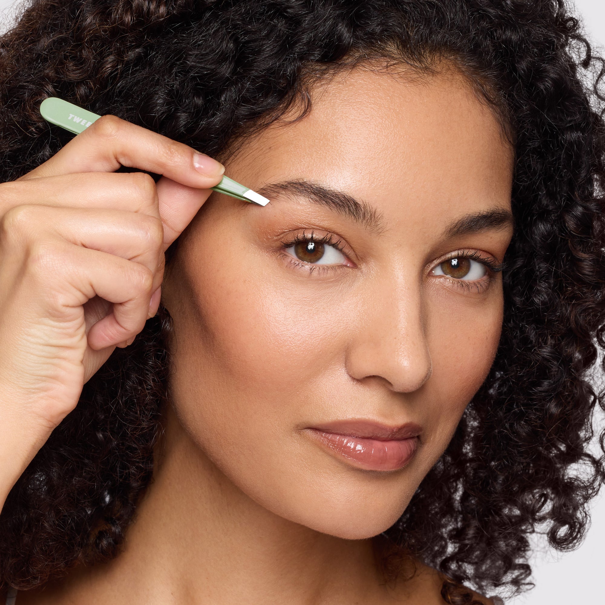 1230-26LLT | Pistachio Full Slant Tweezer