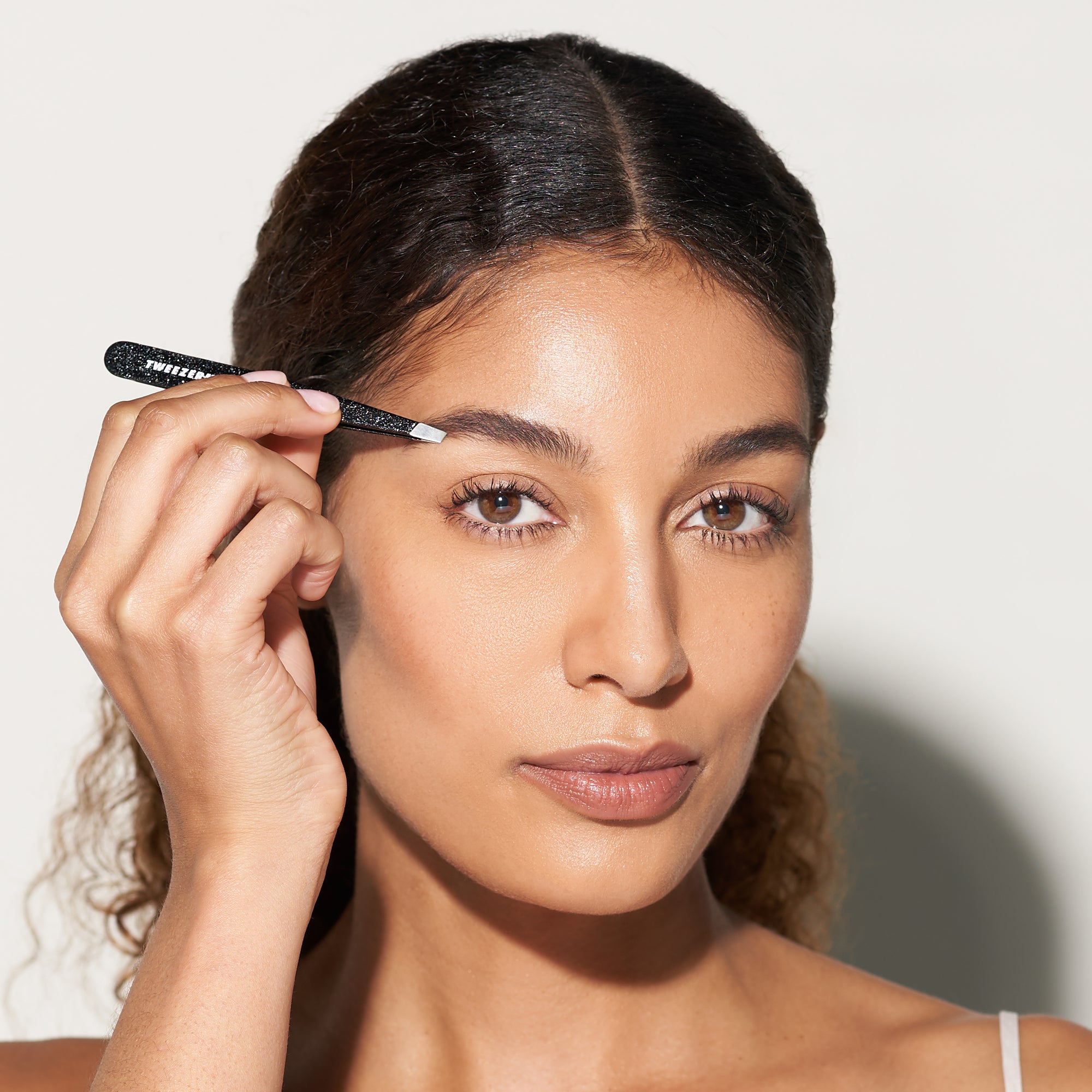 1256-BDR | Dusted Onyx Slant Tweezer